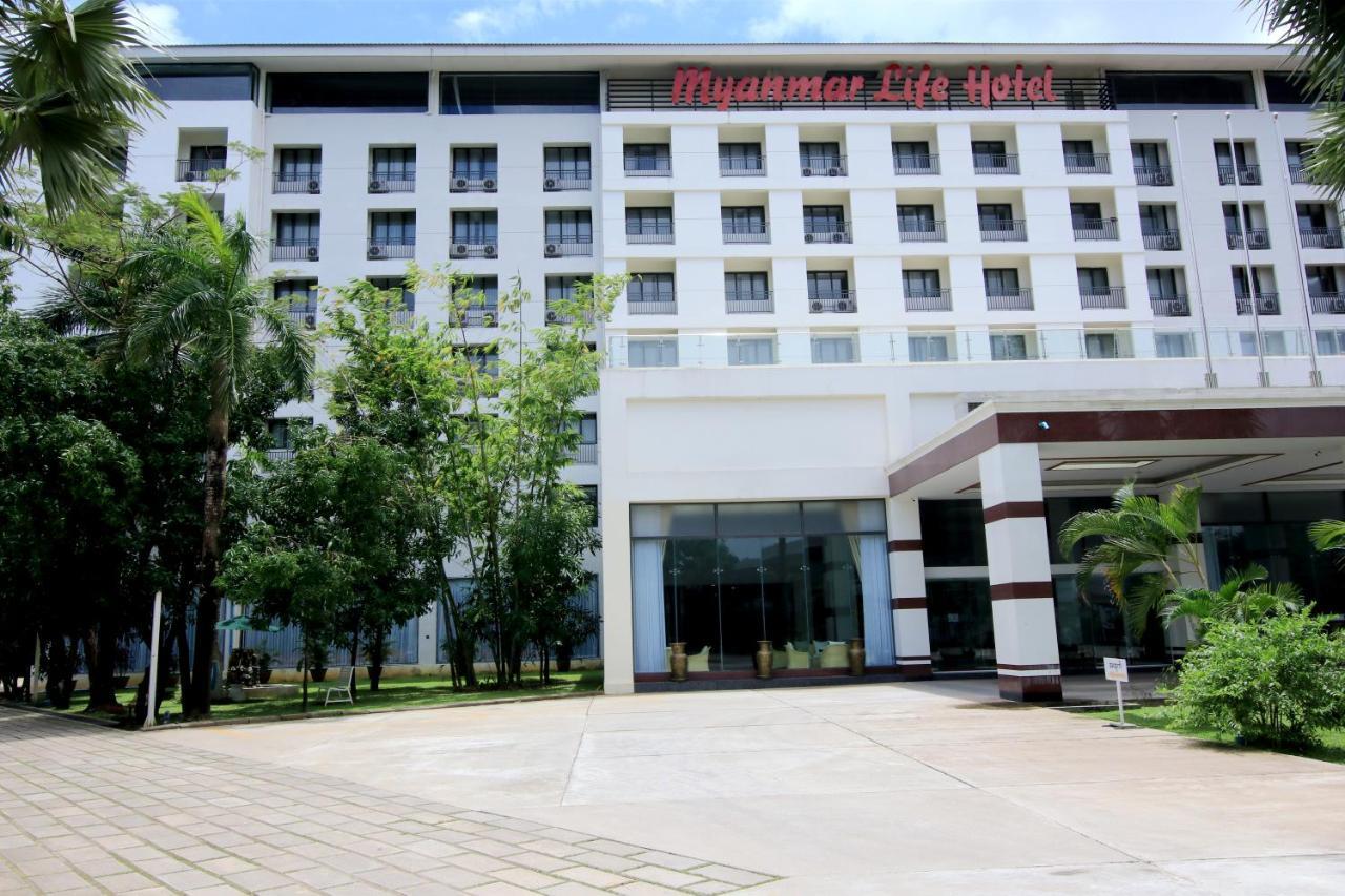 Akore Myanmar Life Hotel Yangon Luaran gambar