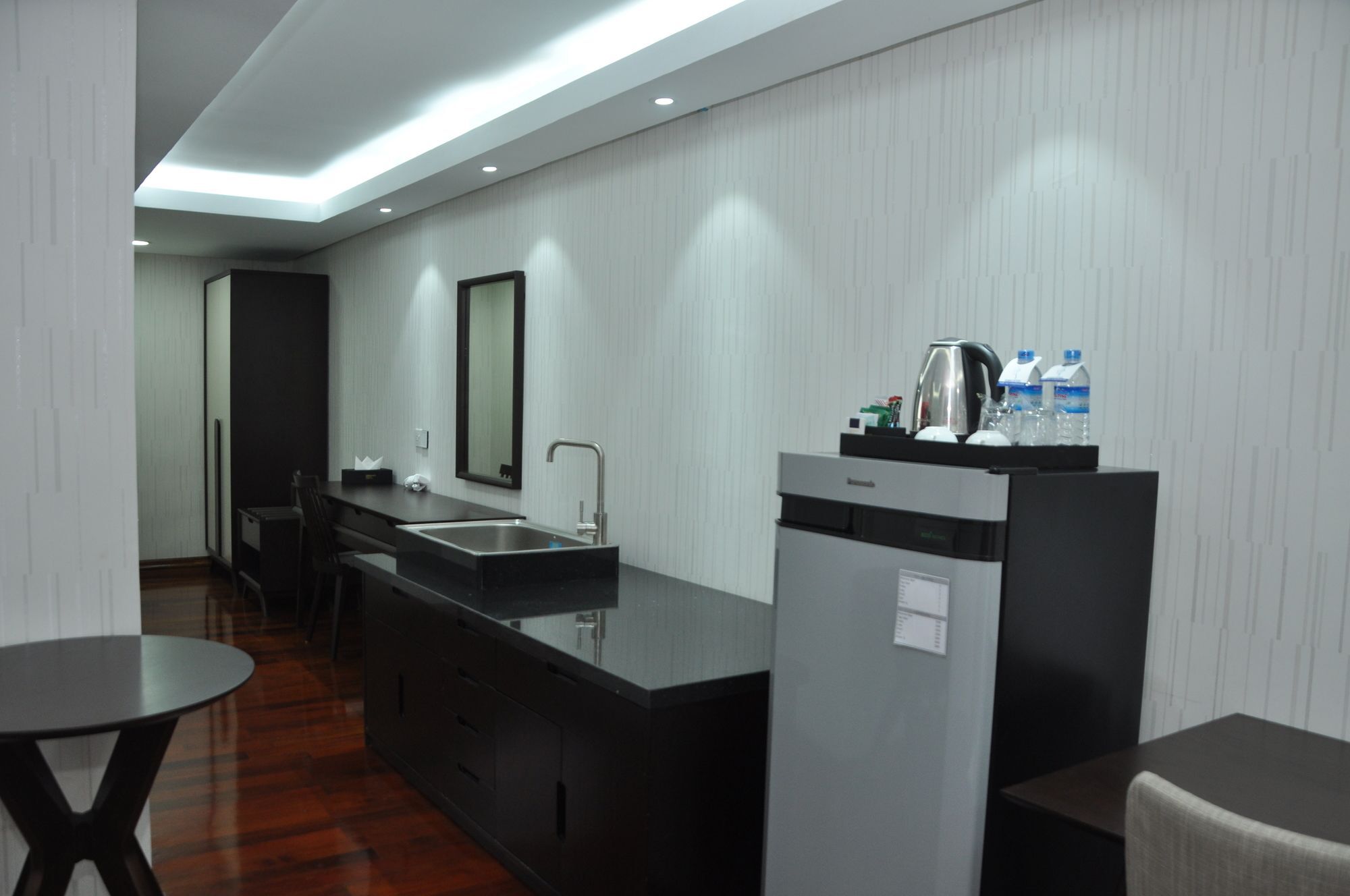 Akore Myanmar Life Hotel Yangon Luaran gambar