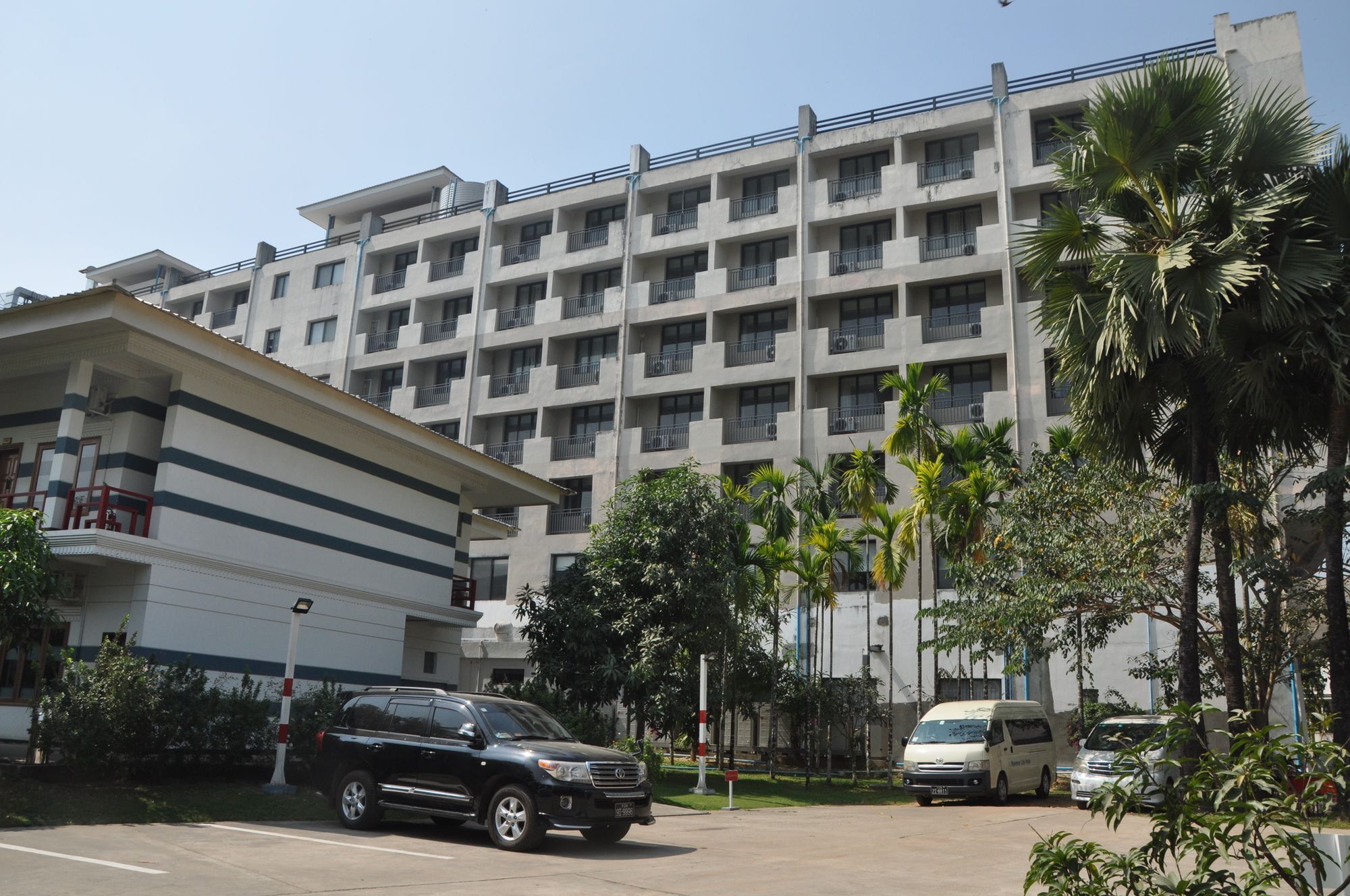 Akore Myanmar Life Hotel Yangon Luaran gambar